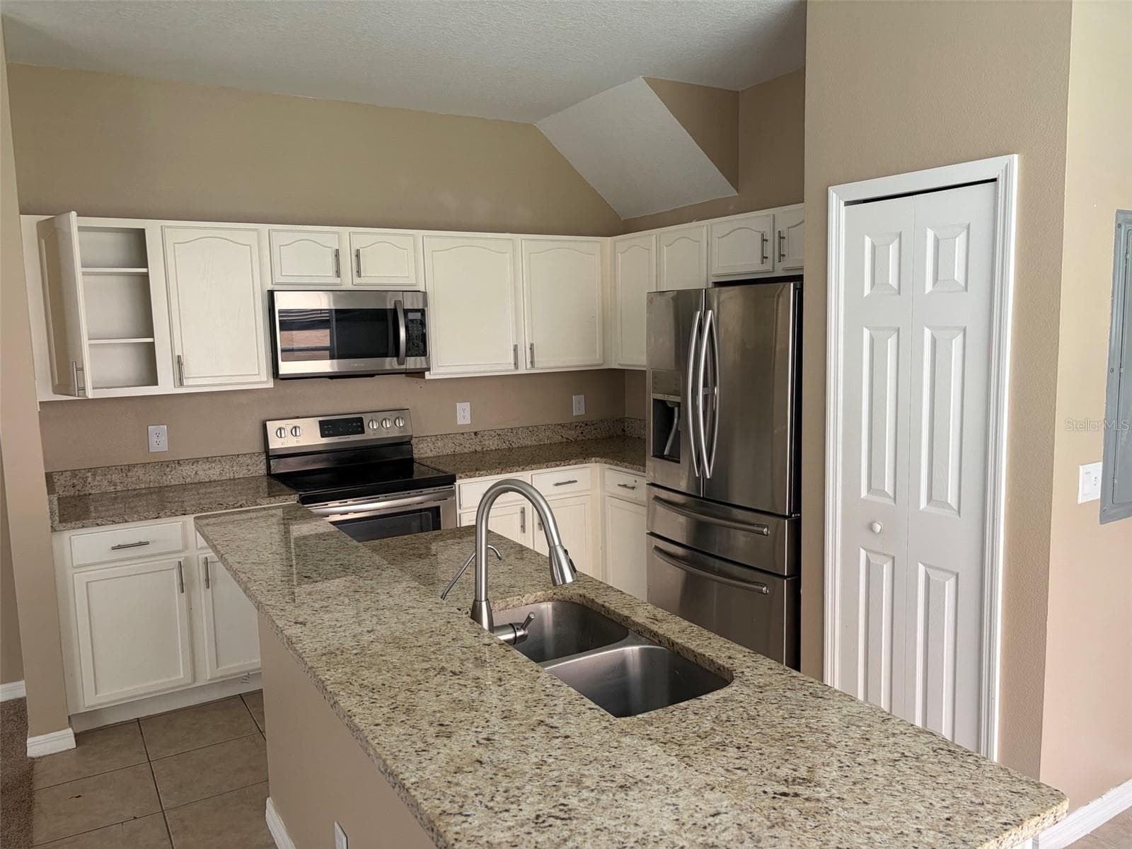 Kitchen - 1407 RETREAT CIR, CLERMONT