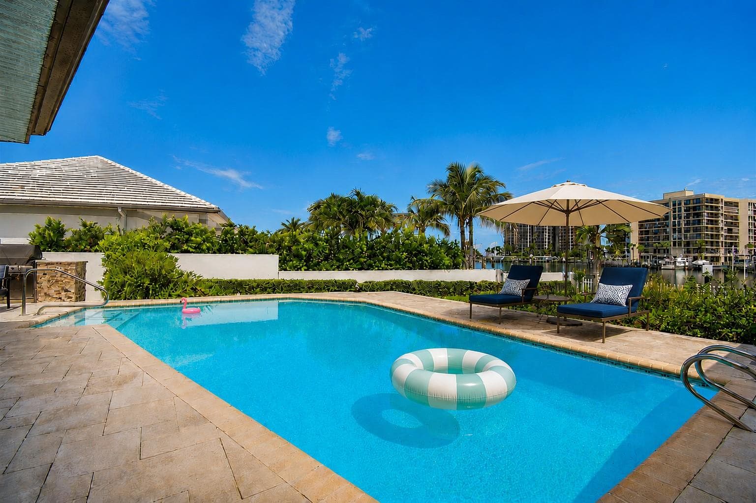 pool area - 205 HARRISON AVE, BELLEAIR BEACH