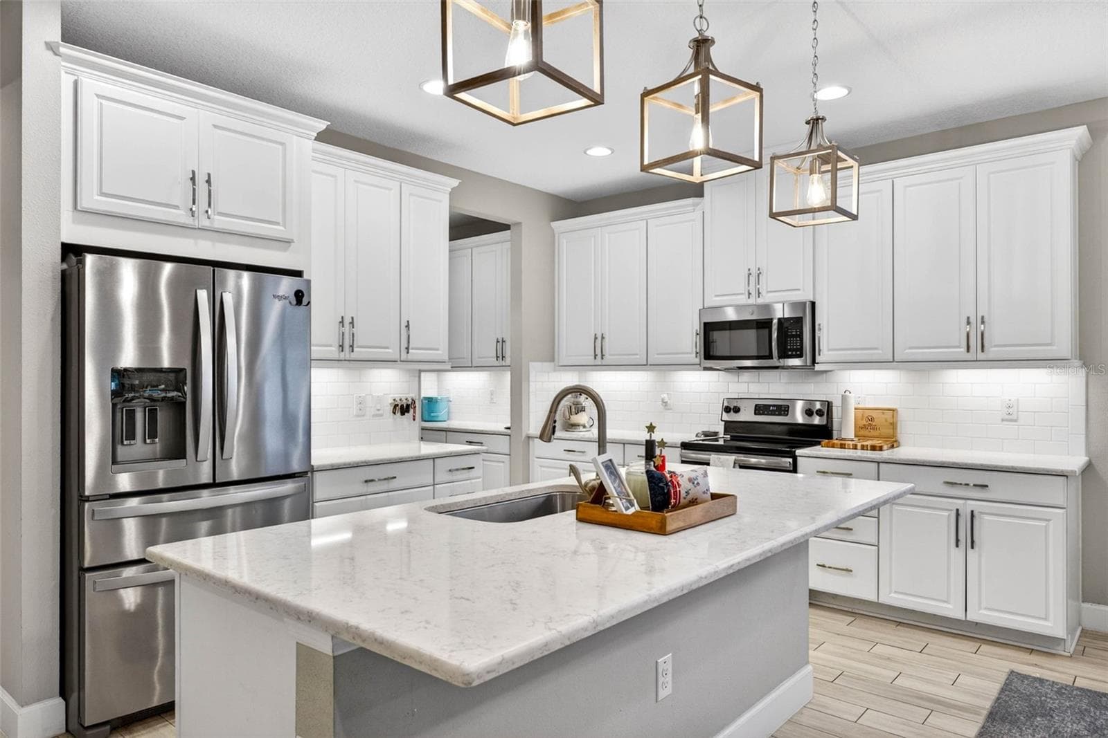 Single Family Residence at 29894 CHAPEL CHASE DR, WESLEY CHAPEL, photo 14 of 61