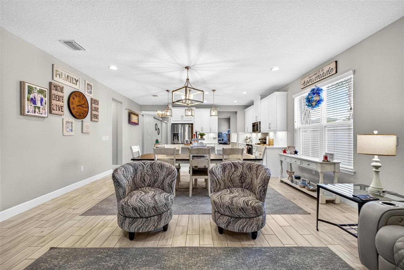 Family Room/Dining Room Combo - 29894 CHAPEL CHASE DR, WESLEY CHAPEL
