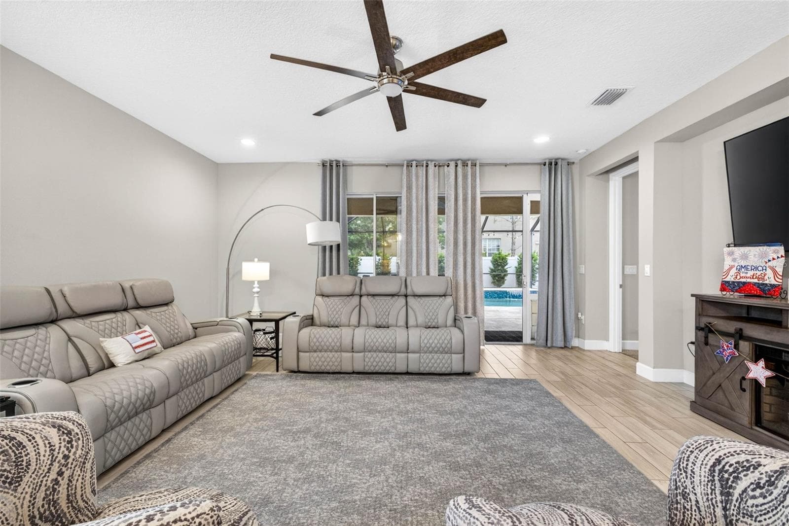Family Room - 29894 CHAPEL CHASE DR, WESLEY CHAPEL