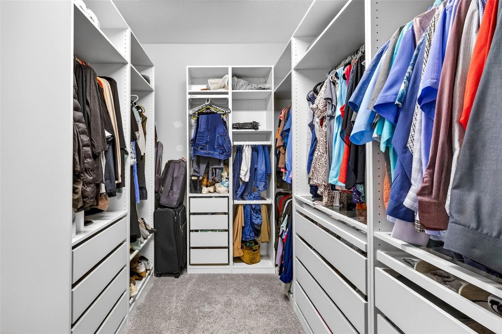 Custom Walk-in Closet - 29894 CHAPEL CHASE DR, WESLEY CHAPEL
