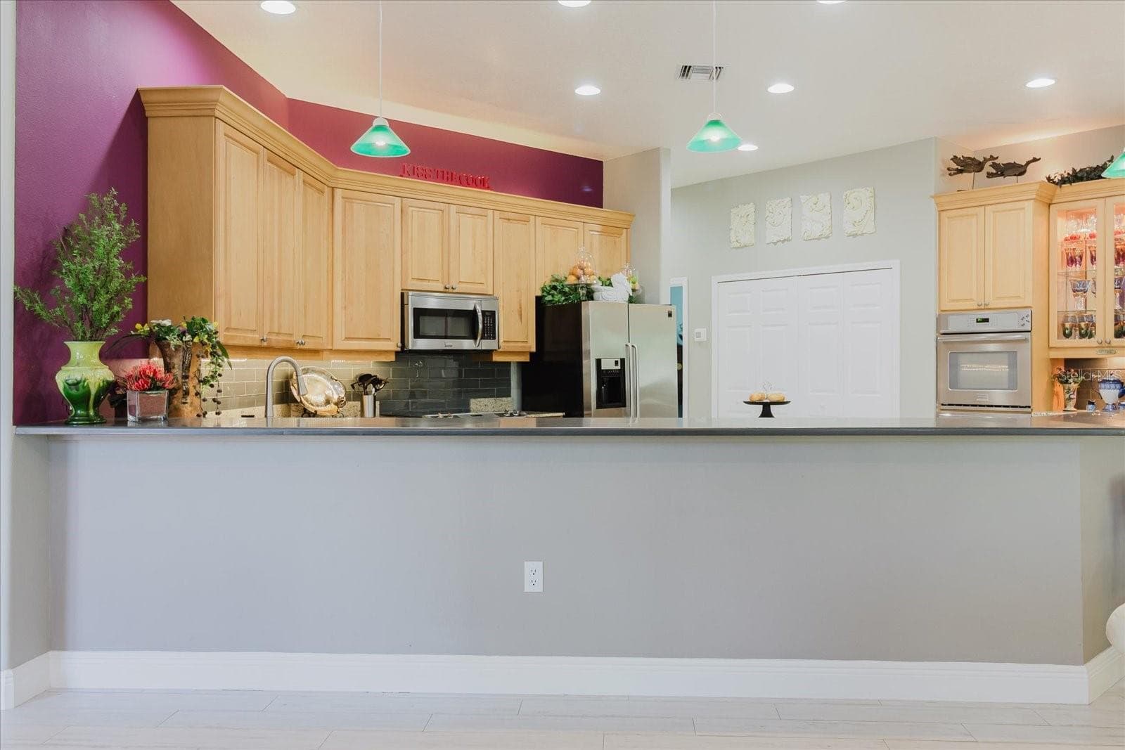 Single Family Residence at 13510 WESTSHIRE DR, TAMPA, photo 23 of 100