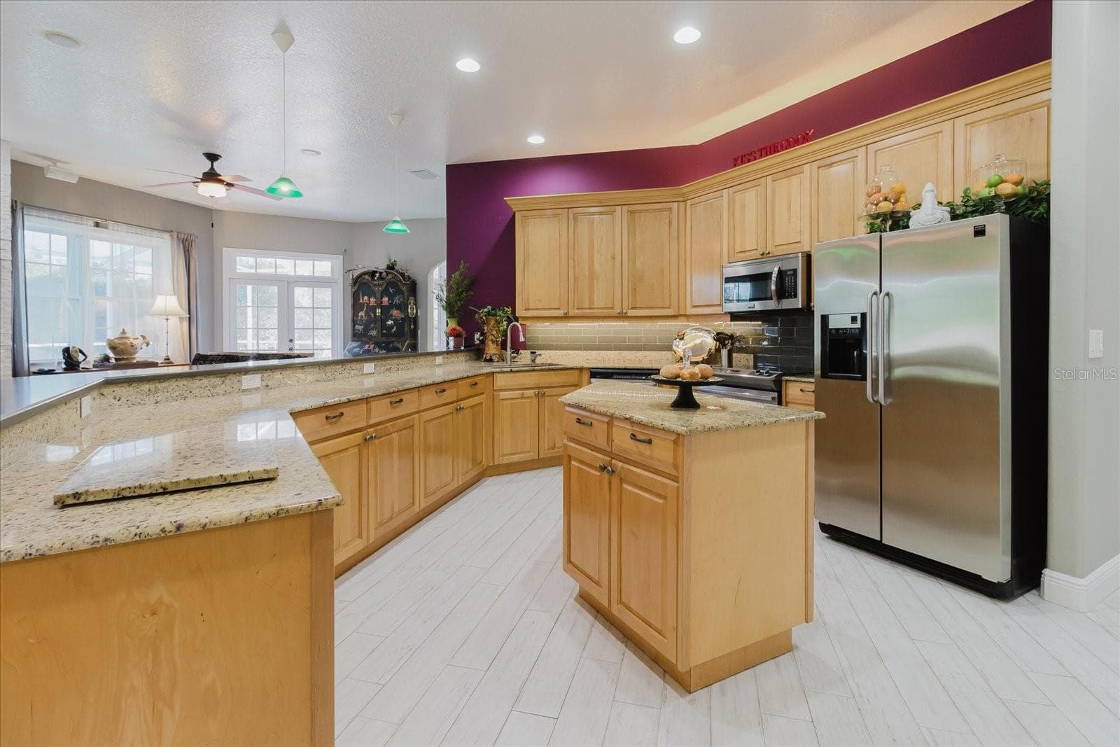 Single Family Residence at 13510 WESTSHIRE DR, TAMPA, photo 26 of 100