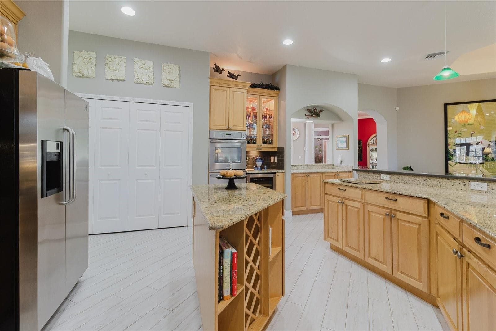 Single Family Residence at 13510 WESTSHIRE DR, TAMPA, photo 28 of 100