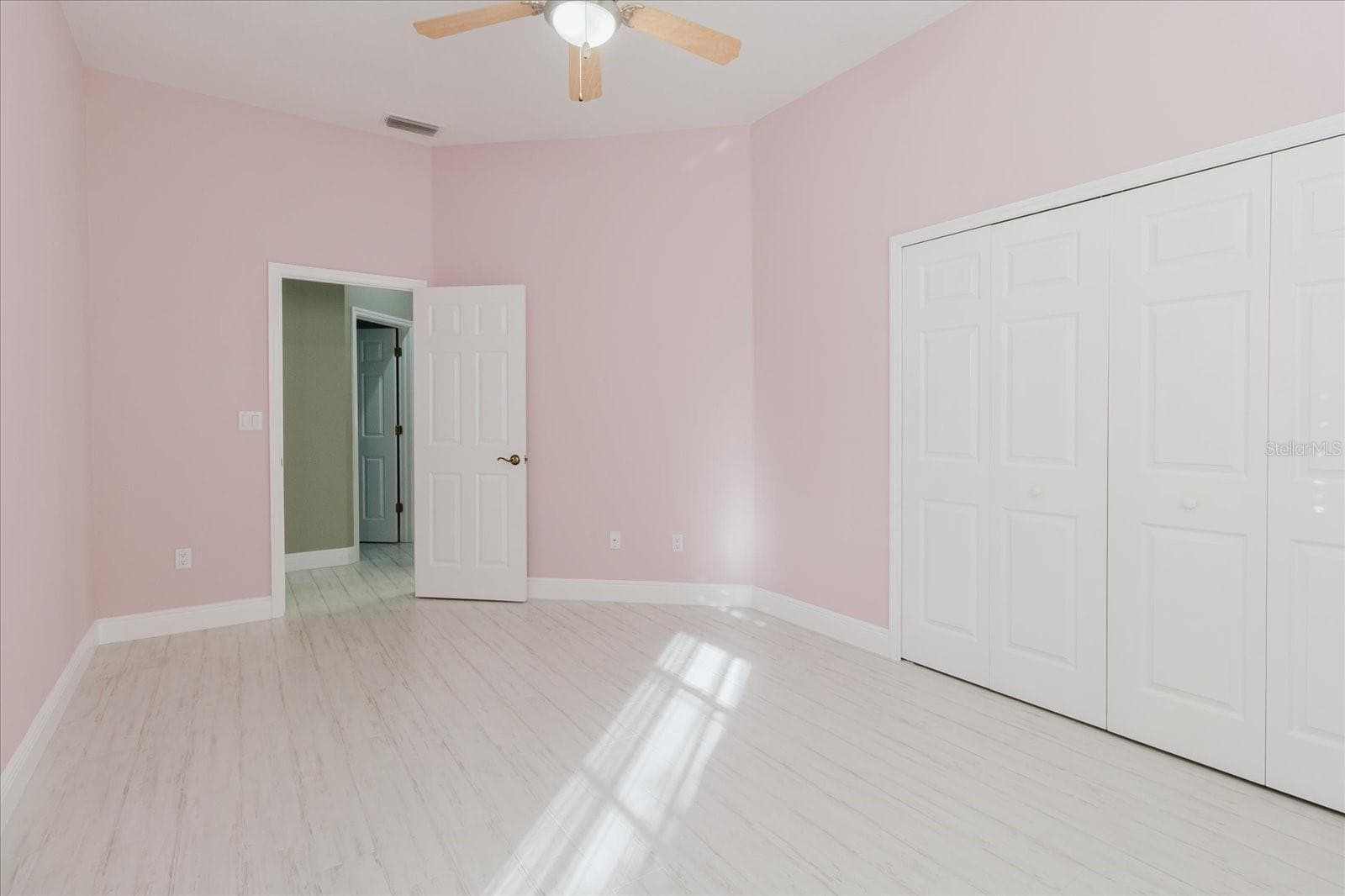 Single Family Residence at 13510 WESTSHIRE DR, TAMPA, photo 66 of 100