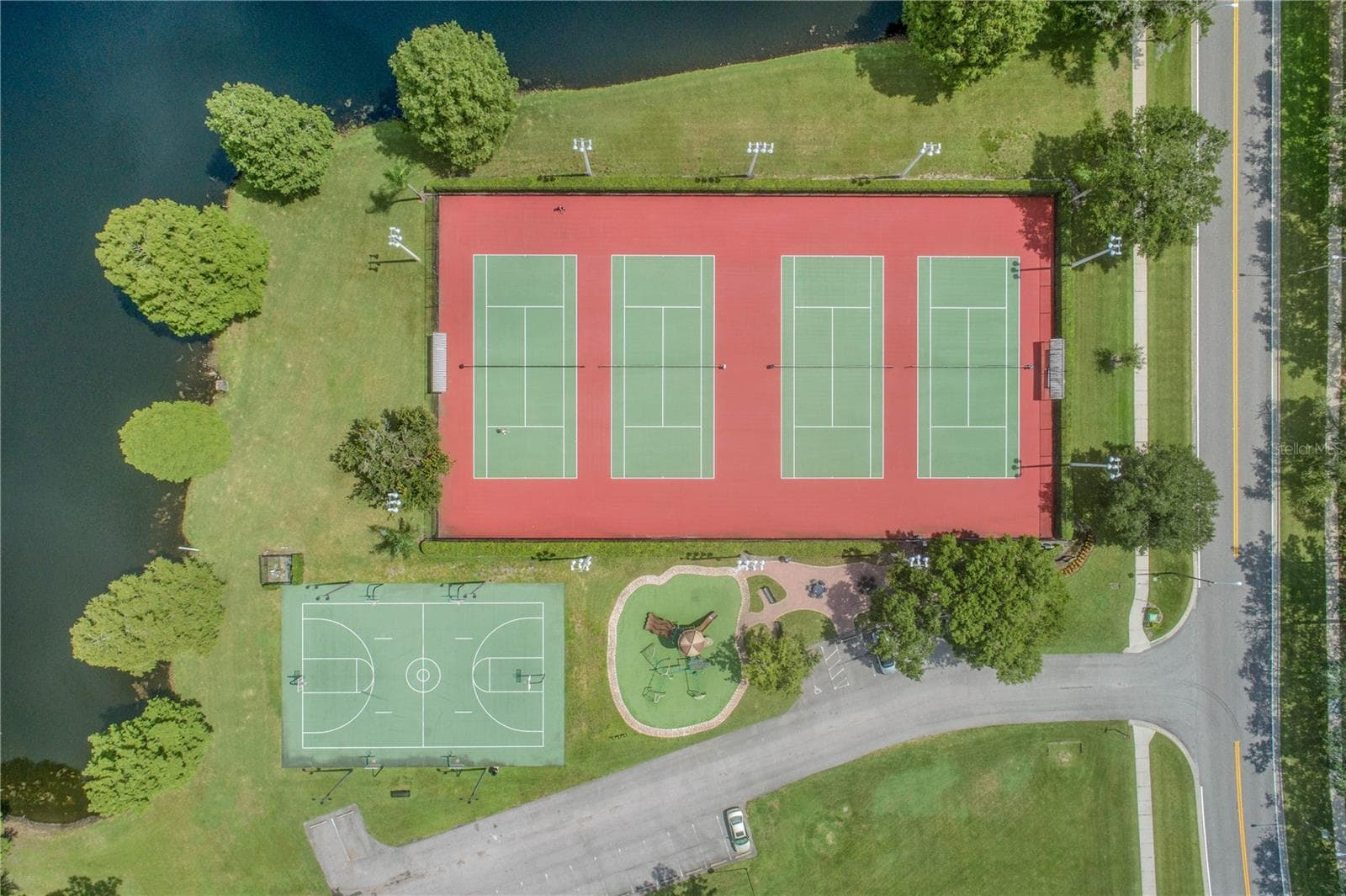Villa at 3960 MERMOOR DR, PALM HARBOR, photo 68 of 71