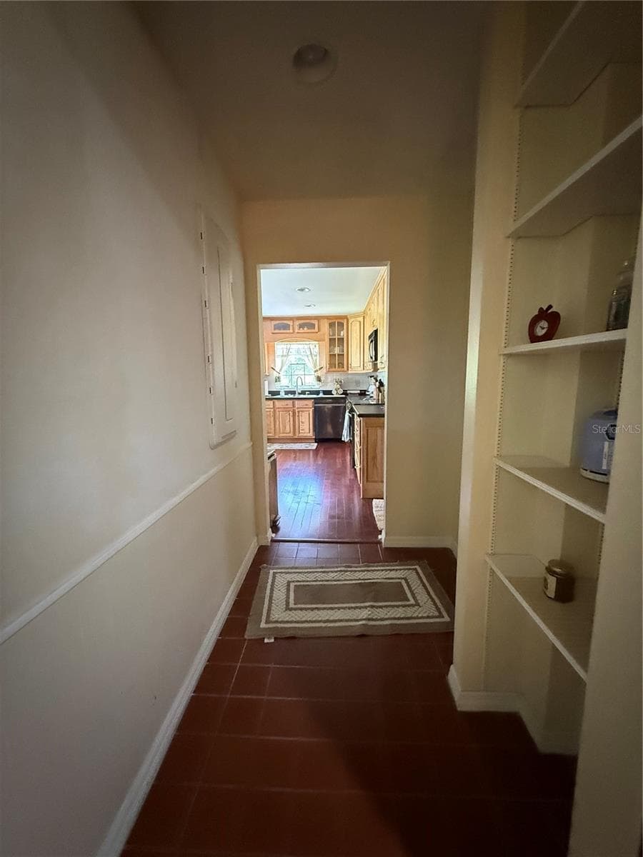 Single Family Residence at 305 WHITE OAK DR, ALTAMONTE SPRINGS, photo 4 of 30