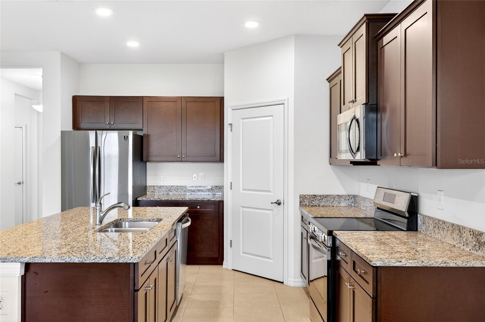 Single Family Residence at 9149 SW 62ND TERRACE RD, OCALA, photo 19 of 39