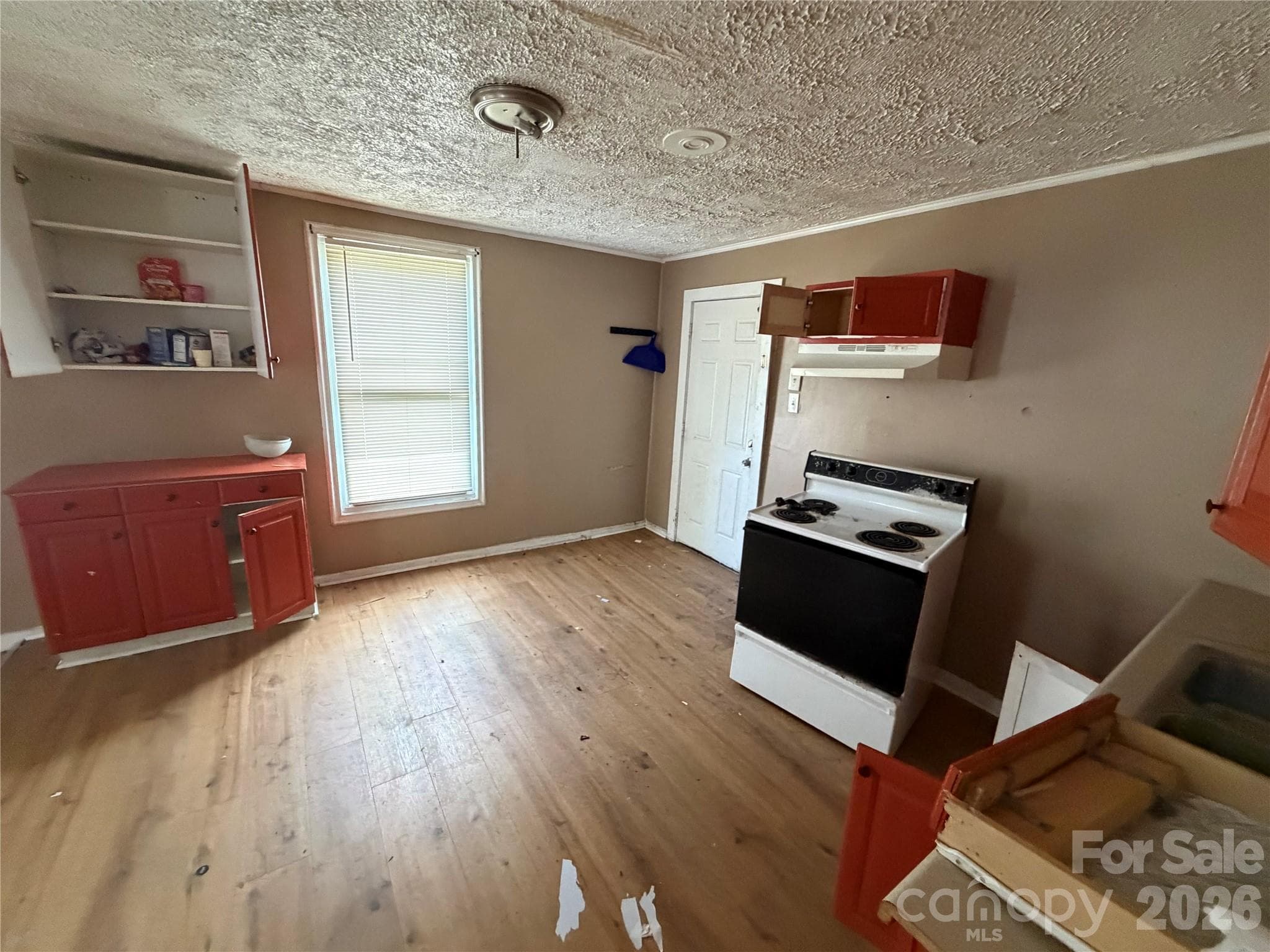 Single Family Residence at 2528 Gardner Street, Gastonia, photo 4 of 14