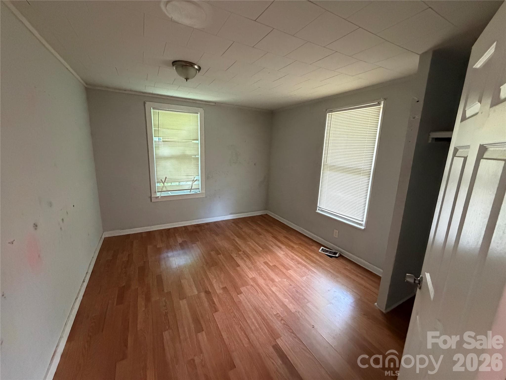 Secondary Bath - 2528 Gardner Street, Gastonia