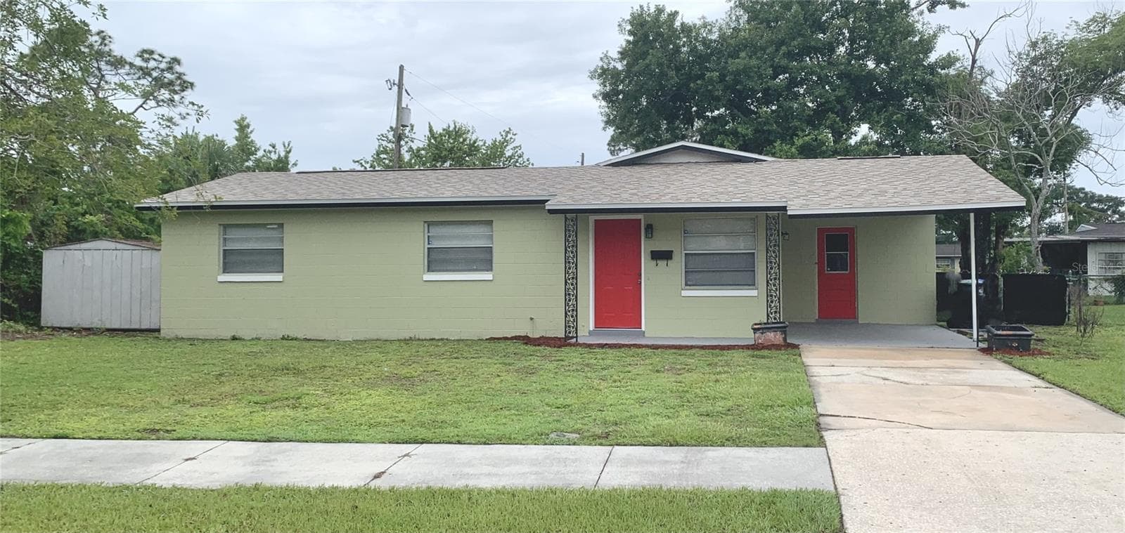 810 SWISS LN