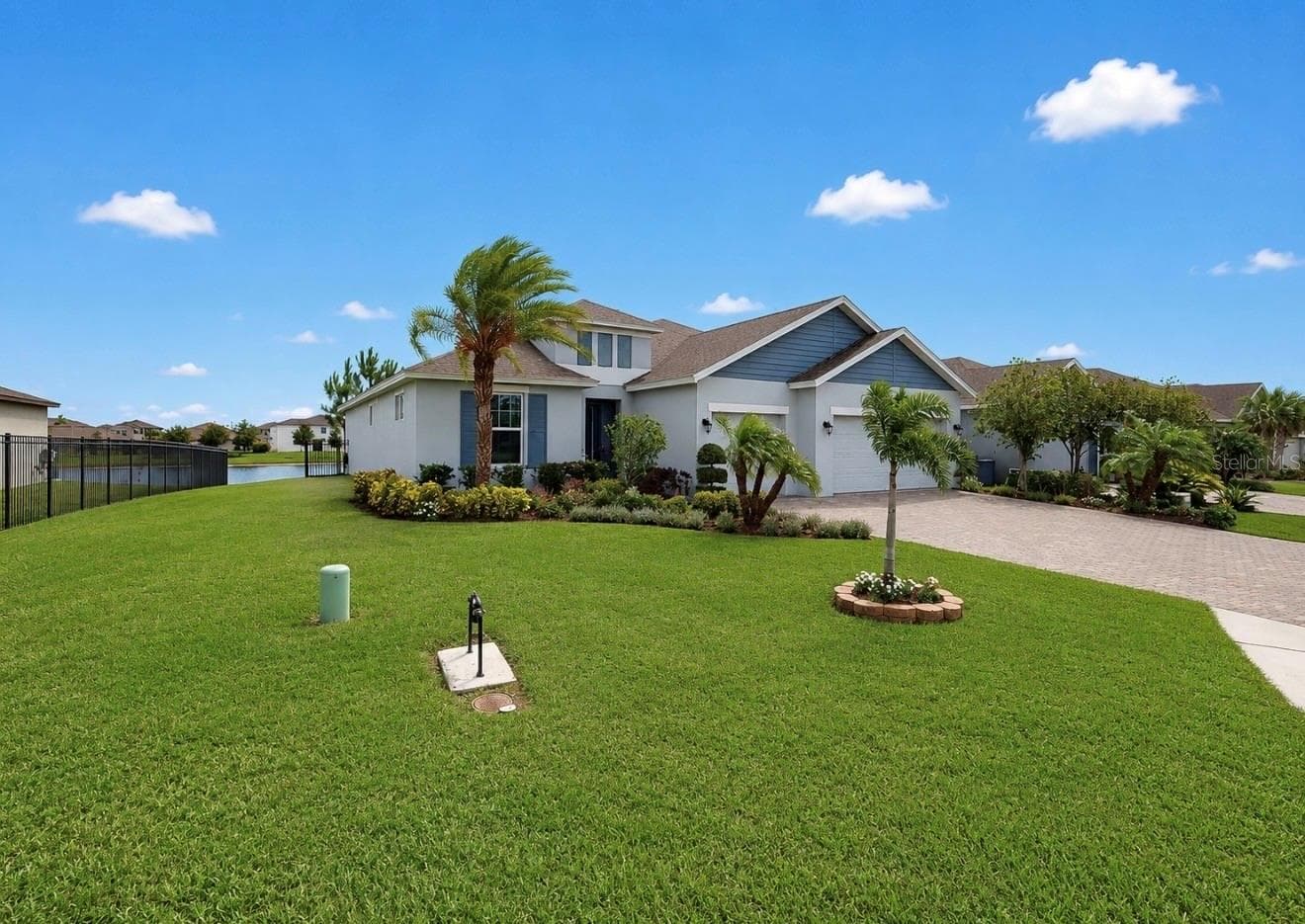 Single Family Residence at 5206 GAVELLA CV, PALMETTO, photo 2 of 44