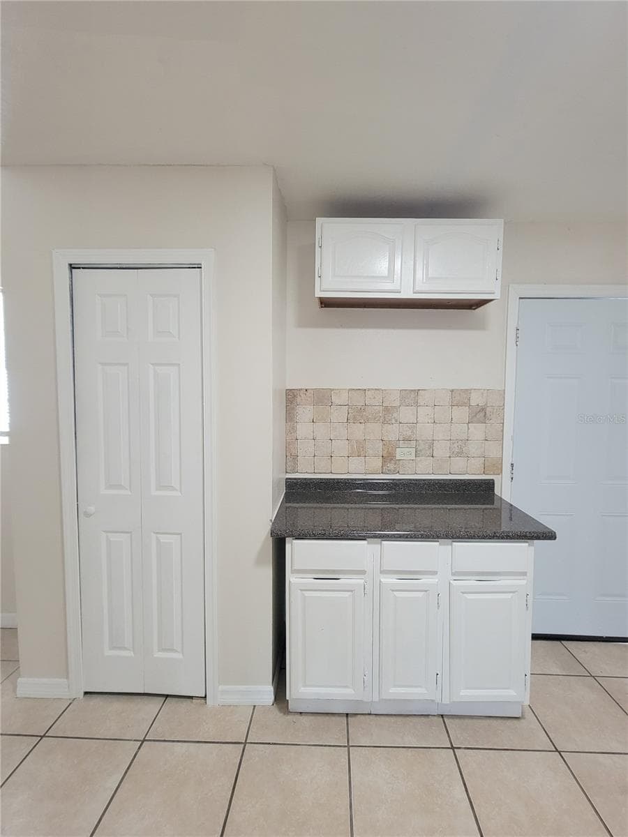 Single Family Residence at 4901 BALBOA DR, ORLANDO, photo 11 of 24