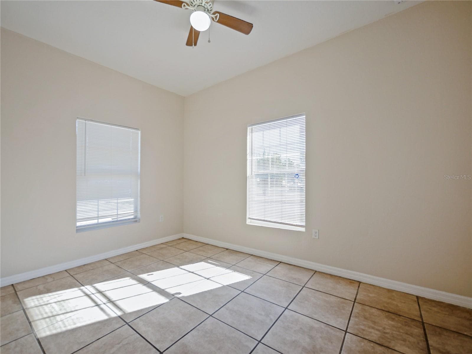 Single Family Residence at 4901 BALBOA DR, ORLANDO, photo 13 of 24