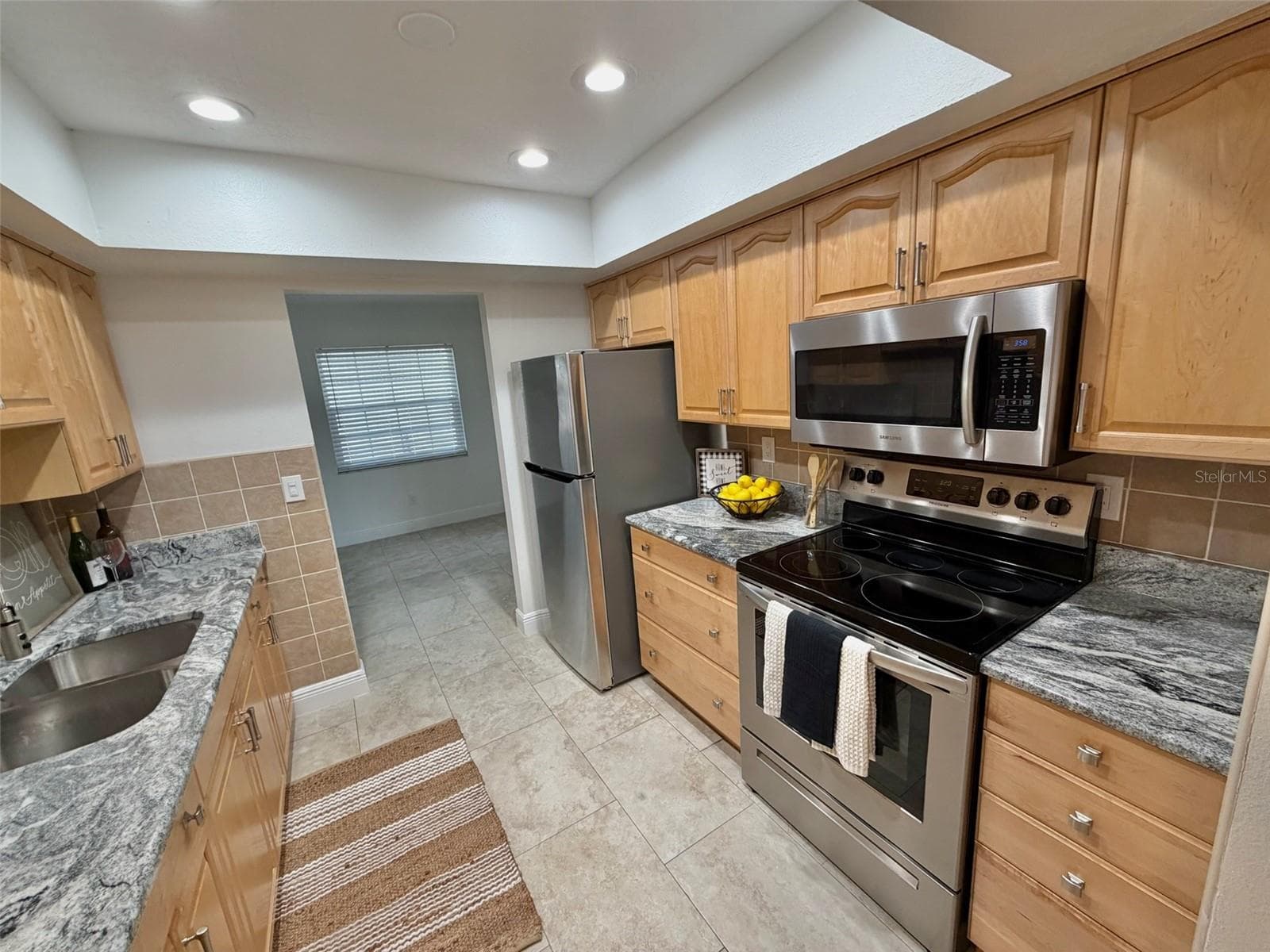 Kitchen - 6945 ORKNEY AVE N, ST PETERSBURG