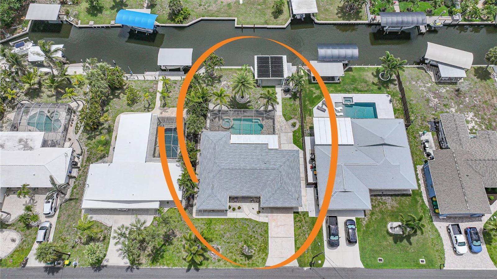 NO BRIDGE TO GULF, pool, spa and more - 1433 LEMON BAY DR, ENGLEWOOD