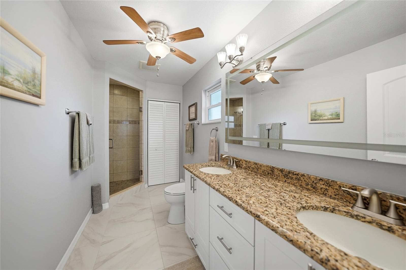 Primary ensuite with walk in shower - 1433 LEMON BAY DR, ENGLEWOOD