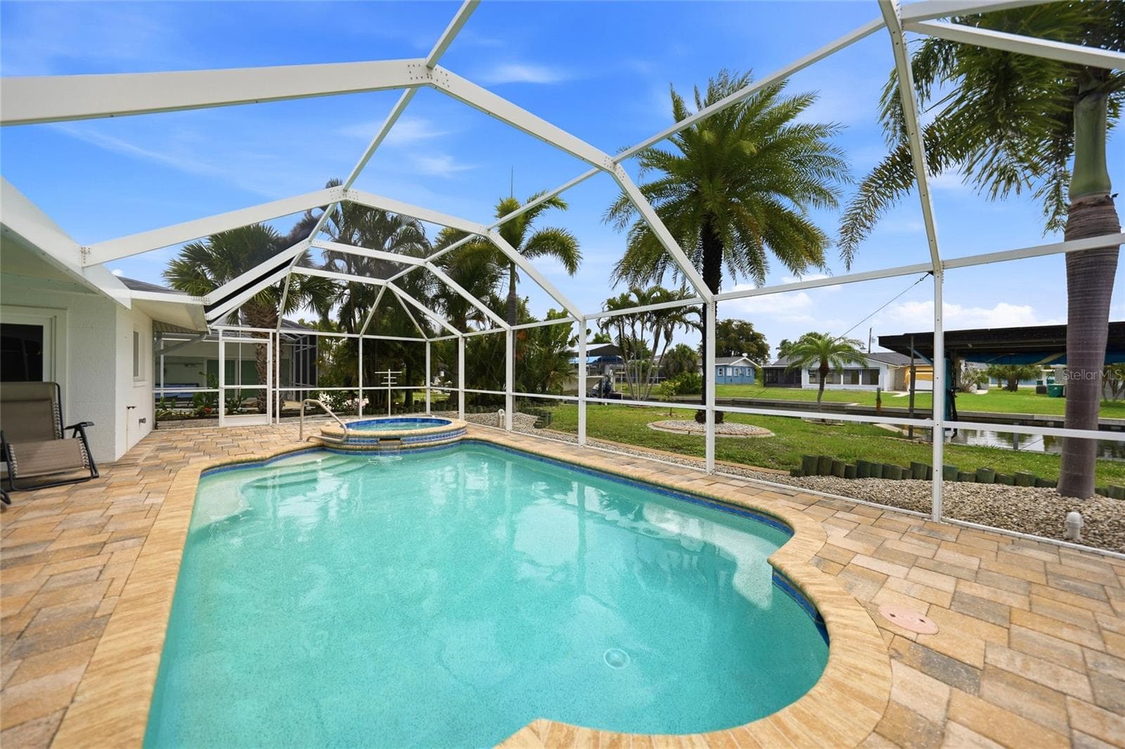 Single Family Residence at 1433 LEMON BAY DR, ENGLEWOOD, photo 45 of 57