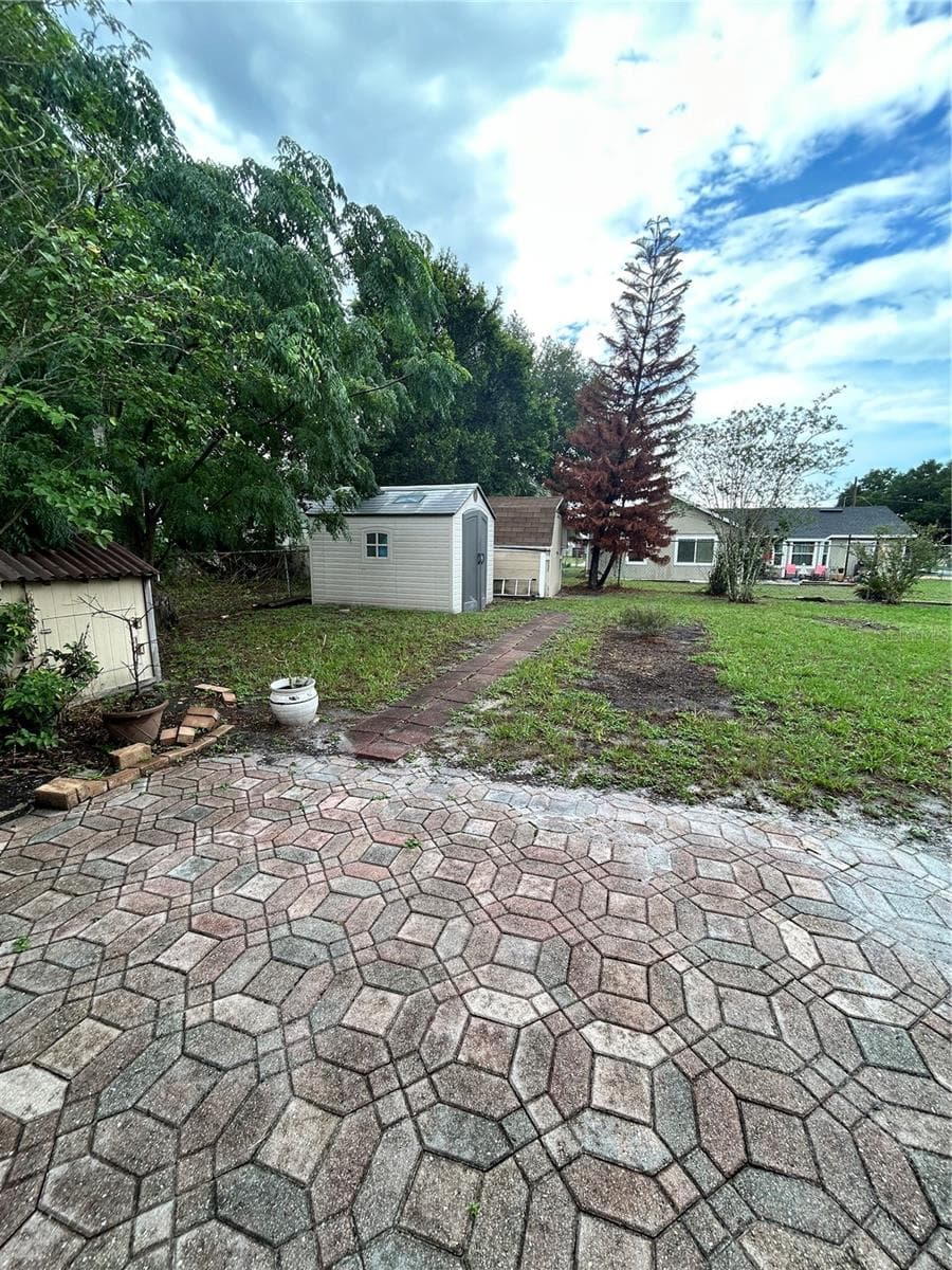 Single Family Residence at 1448 E NORMANDY, DELTONA, photo 32 of 41