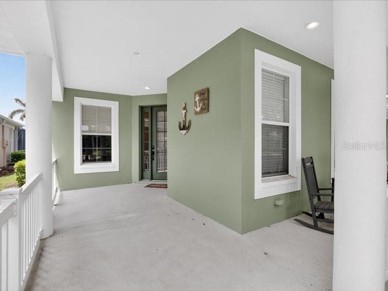 Villa at 5513 GOLDEN ISLES DR, APOLLO BEACH, photo 37 of 75