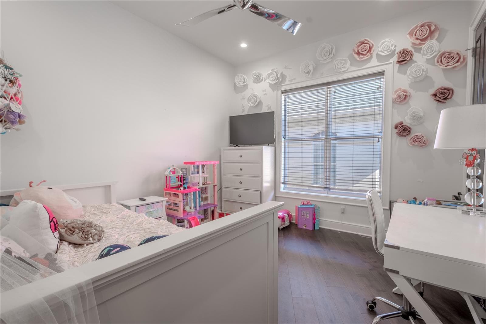 Single Family Residence at 2711 W TRILBY AVE, TAMPA, photo 20 of 41