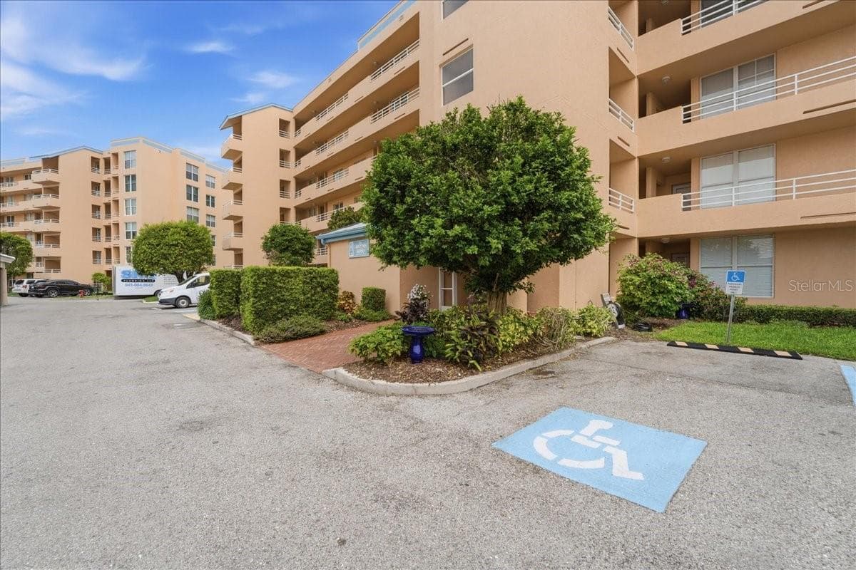 Condominium at 4550 PINEBROOK CIR #506, BRADENTON, photo 43 of 57