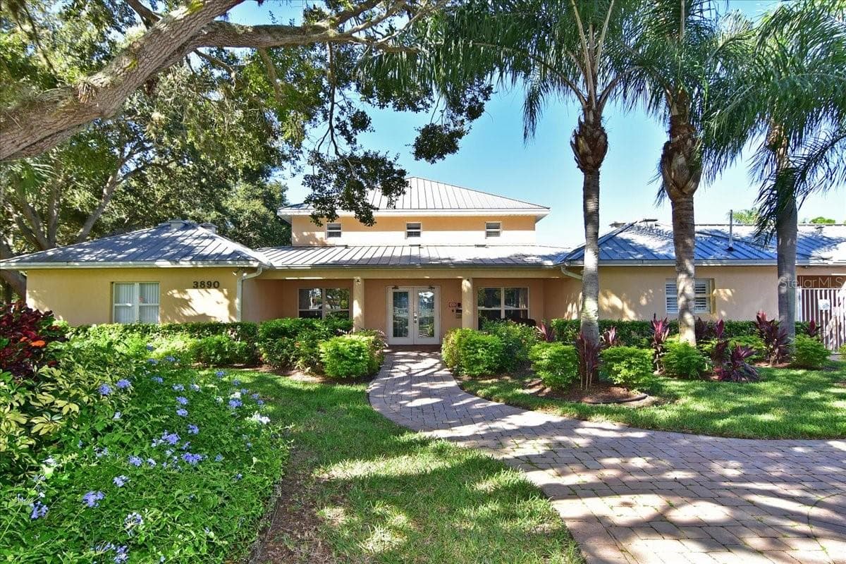 Clubhouse - 4550 PINEBROOK CIR #506, BRADENTON