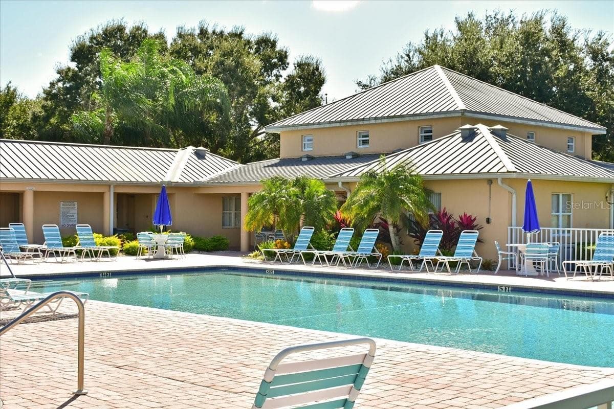 Clubhouse pool - 4550 PINEBROOK CIR #506, BRADENTON