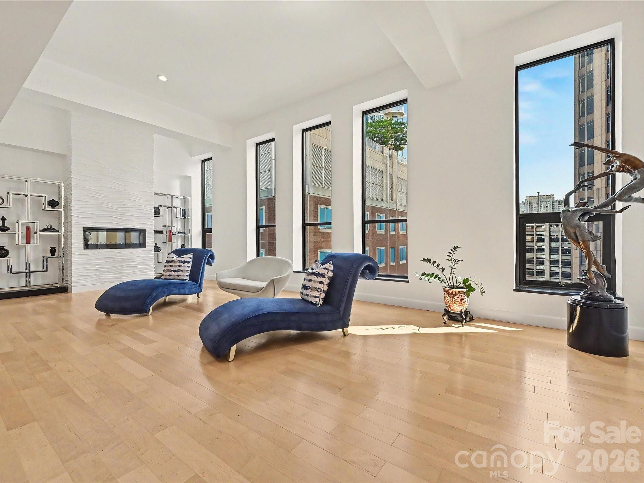 Great Room - 127 N Tryon Street, Charlotte