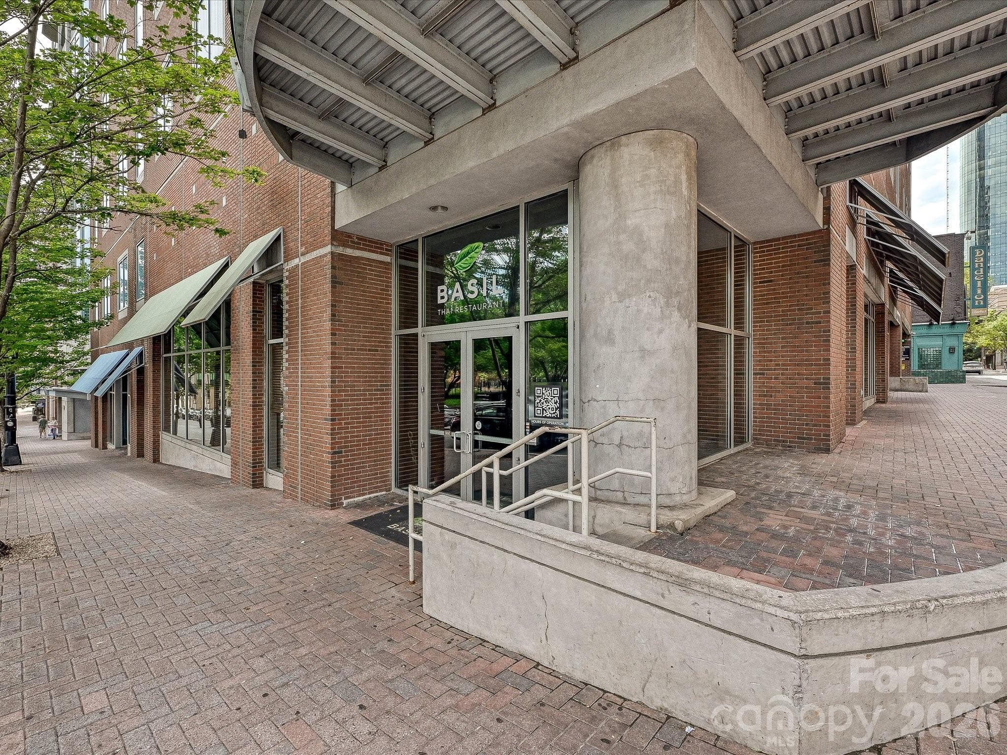 Condominium at 127 N Tryon Street, Charlotte, photo 37 of 37