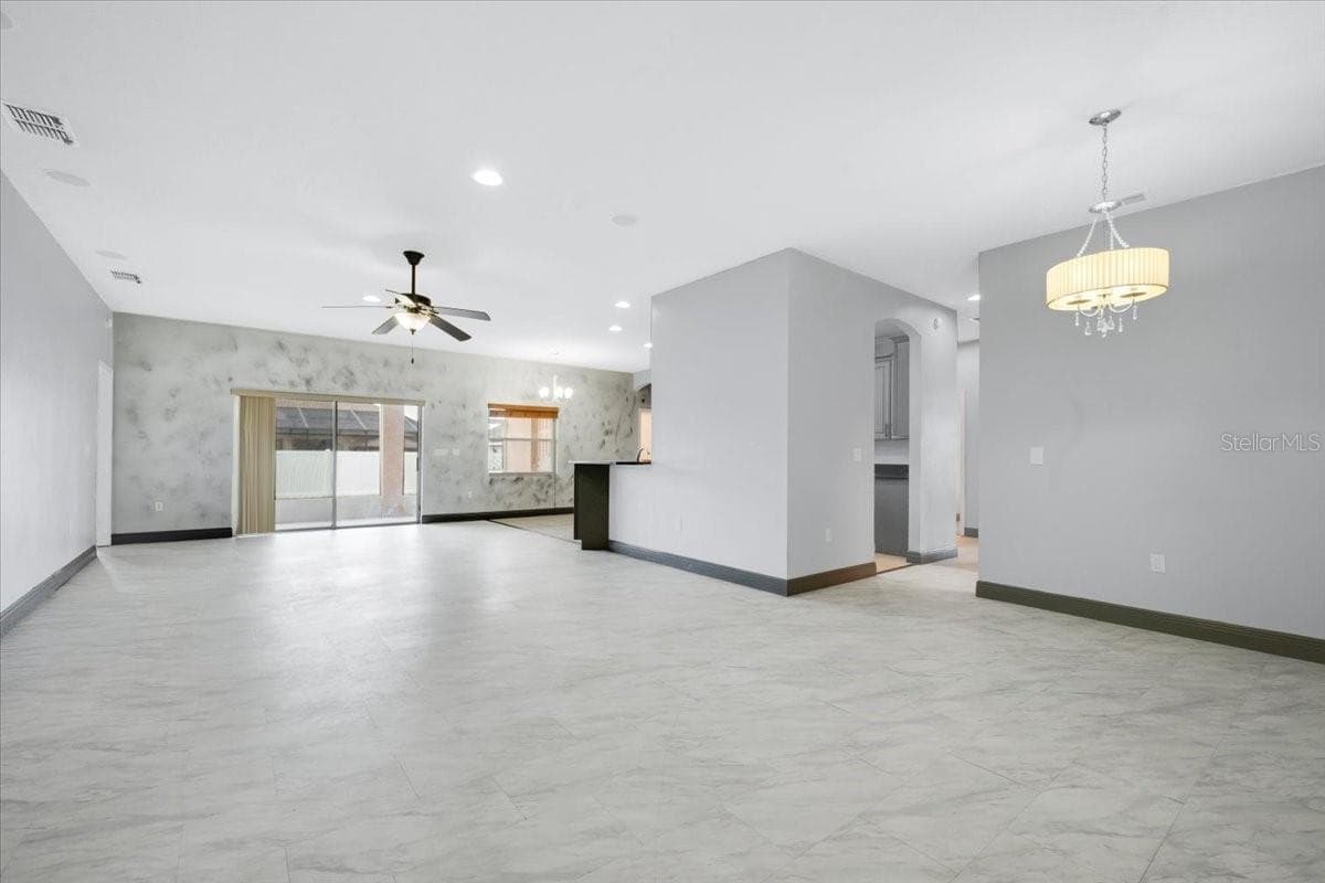 Great Room - 2850 SHELDON ST, LAKELAND
