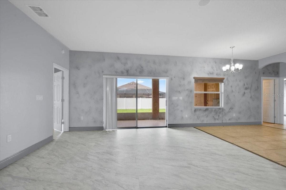 Great Room - 2850 SHELDON ST, LAKELAND