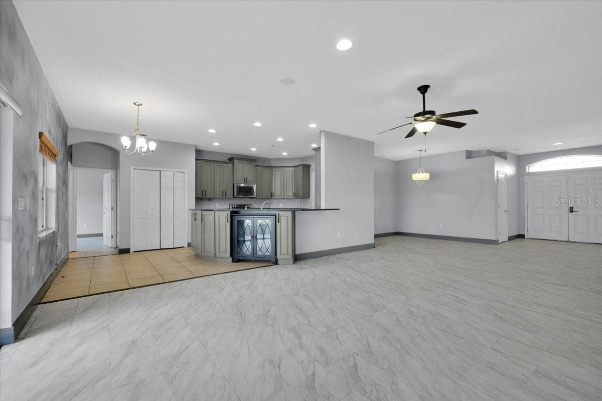 Great Room/Kitchen - 2850 SHELDON ST, LAKELAND