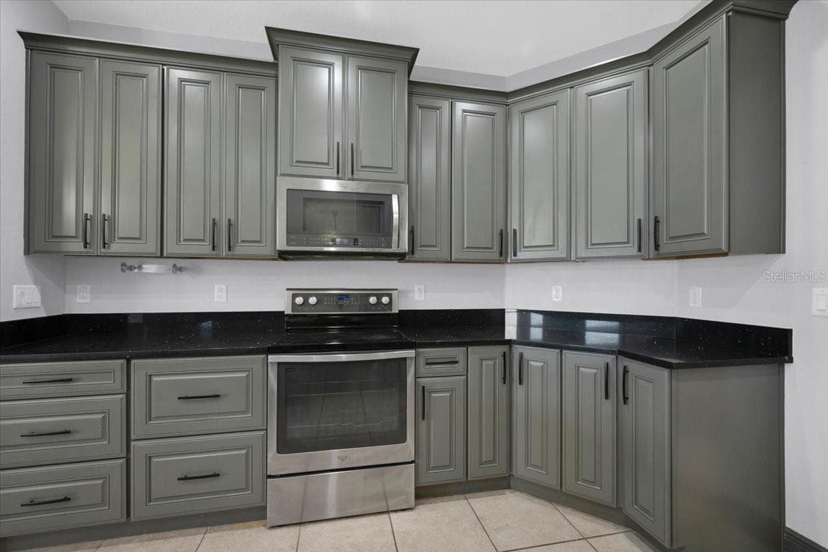 Kitchen - 2850 SHELDON ST, LAKELAND