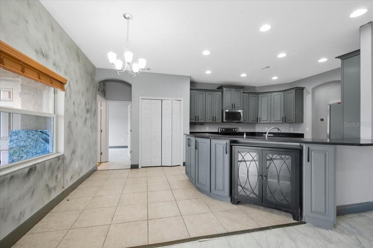 Kitchen - 2850 SHELDON ST, LAKELAND