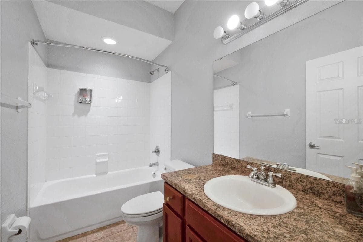 Guest Bath 2 - 2850 SHELDON ST, LAKELAND