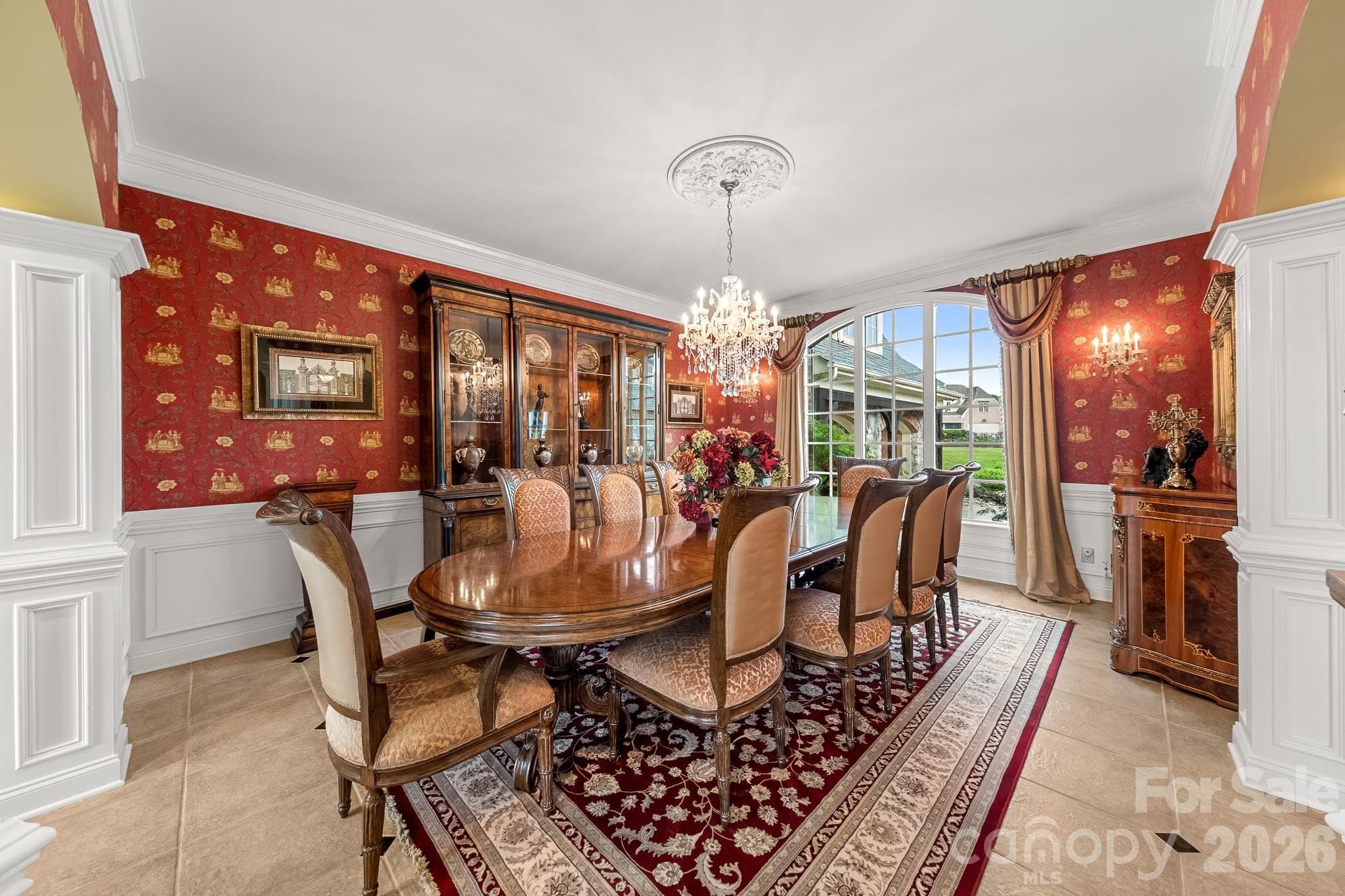 Single Family Residence at 331 Ivy Arbor Circle, Rock Hill, photo 10 of 48