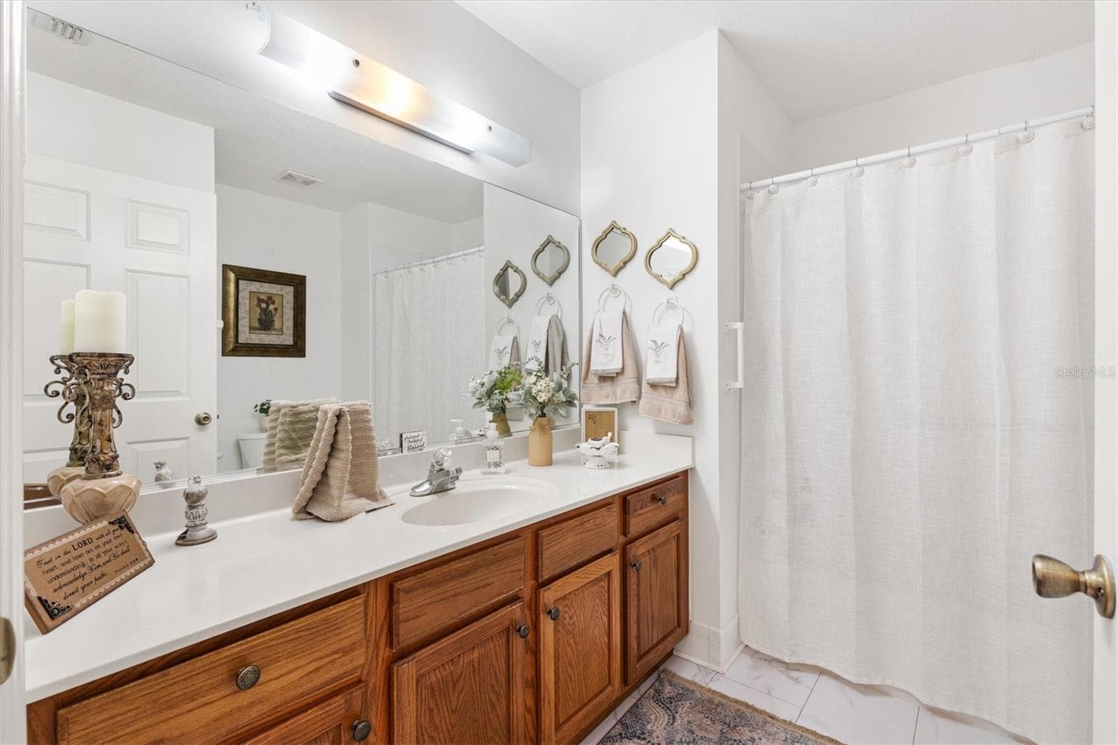 2nd Bathroom - 9498 SE 174TH LOOP, SUMMERFIELD