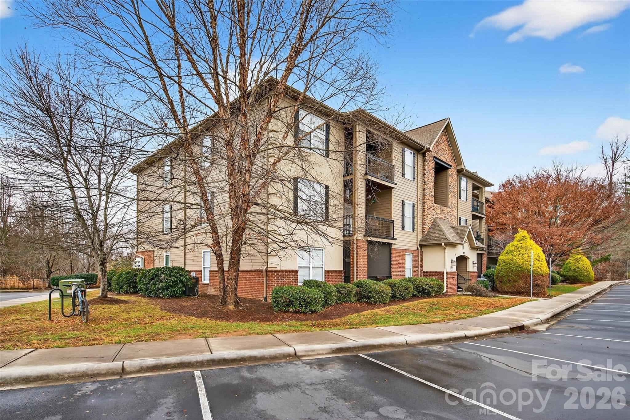 Condominium at Fletcher, photo 2 of 27