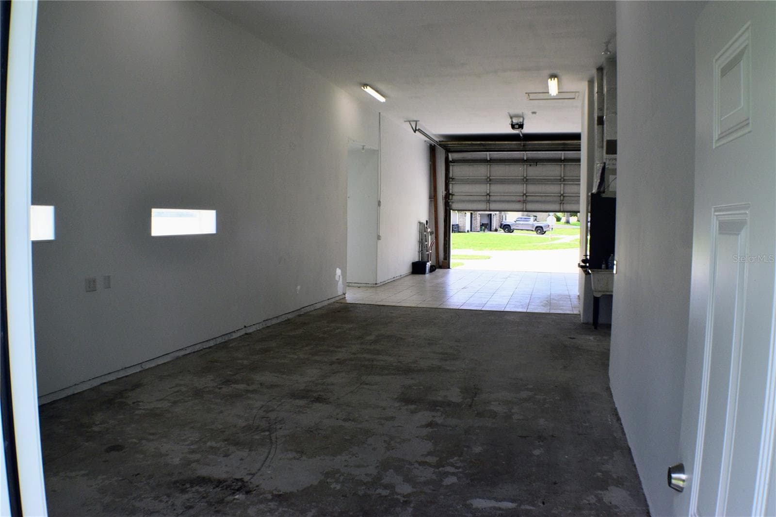 60 foot deep garage - 5941 MARVILLE CIR, PORT ORANGE