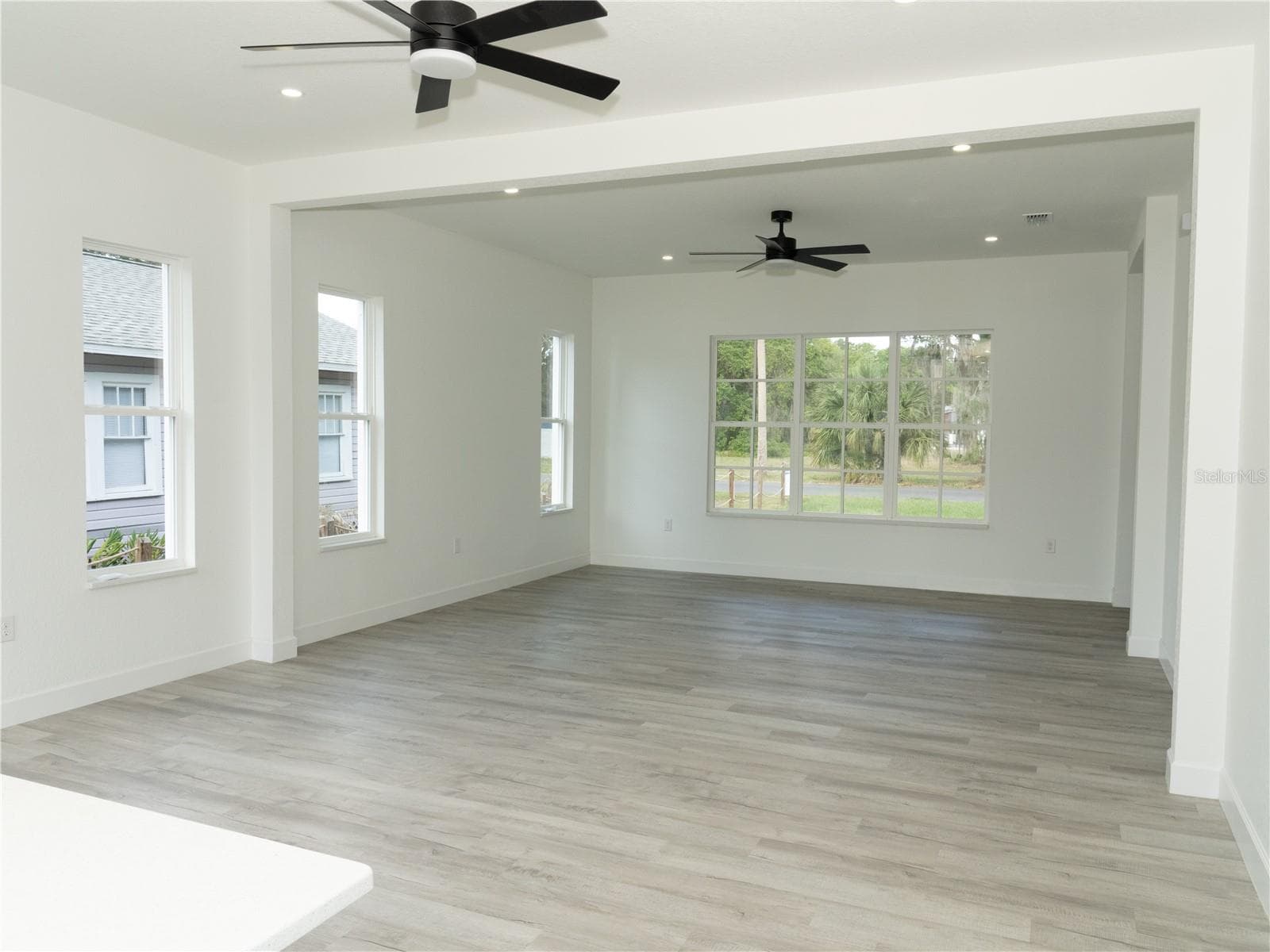 Single Family Residence at 1115 HICKORY, SANFORD, photo 4 of 25