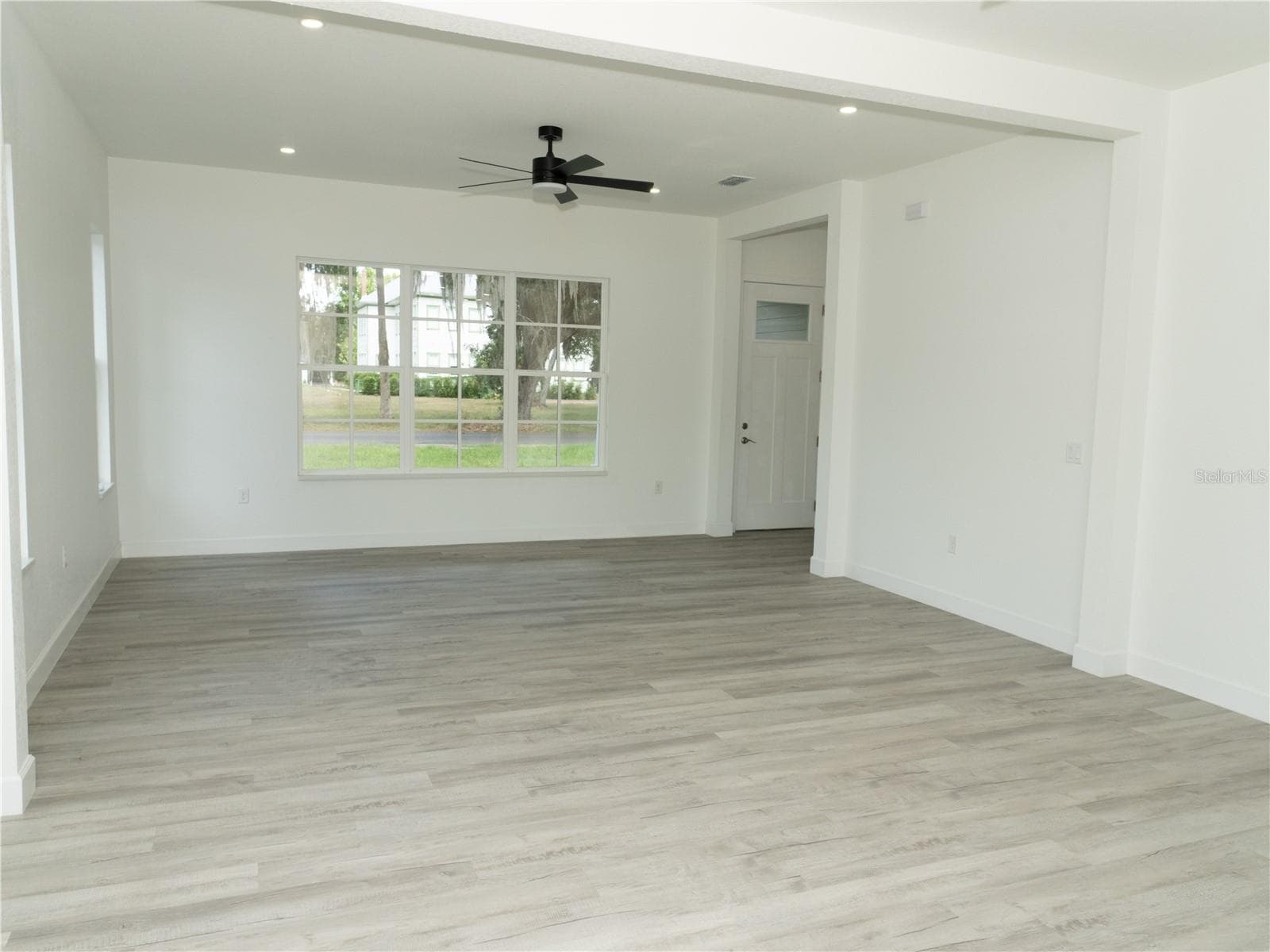 Single Family Residence at 1115 HICKORY, SANFORD, photo 5 of 25