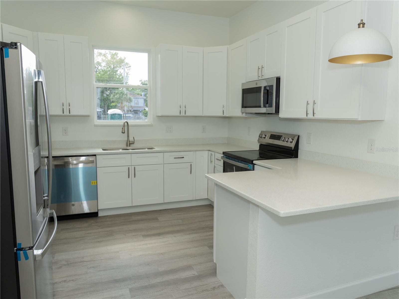 Single Family Residence at 1115 HICKORY, SANFORD, photo 11 of 25