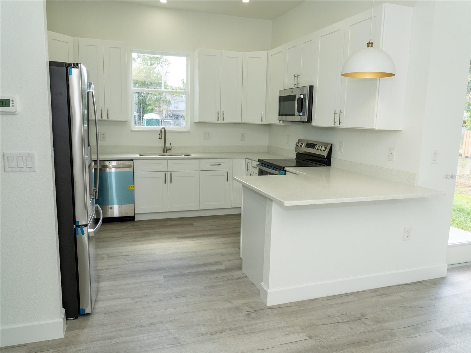 Single Family Residence at 1115 HICKORY, SANFORD, photo 12 of 25