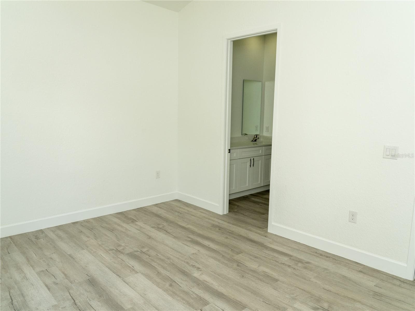 Single Family Residence at 1115 HICKORY, SANFORD, photo 17 of 25