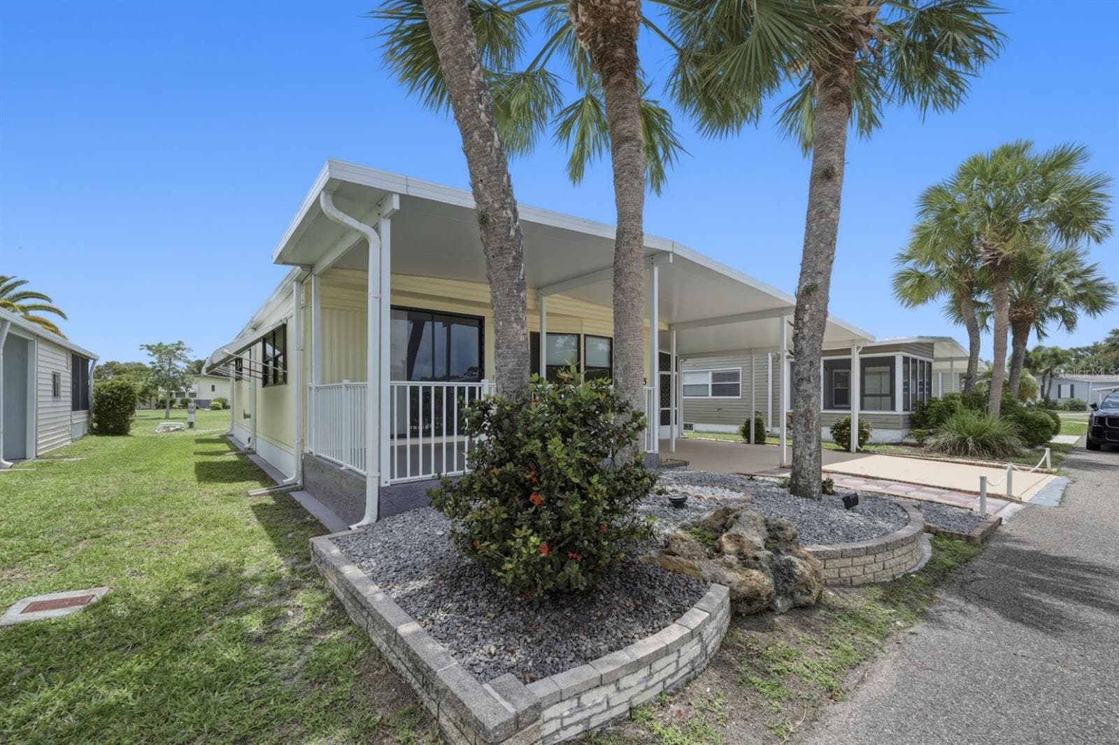 Manufactured Home at 2100 KINGS HWY #835, PORT CHARLOTTE, photo 6 of 81