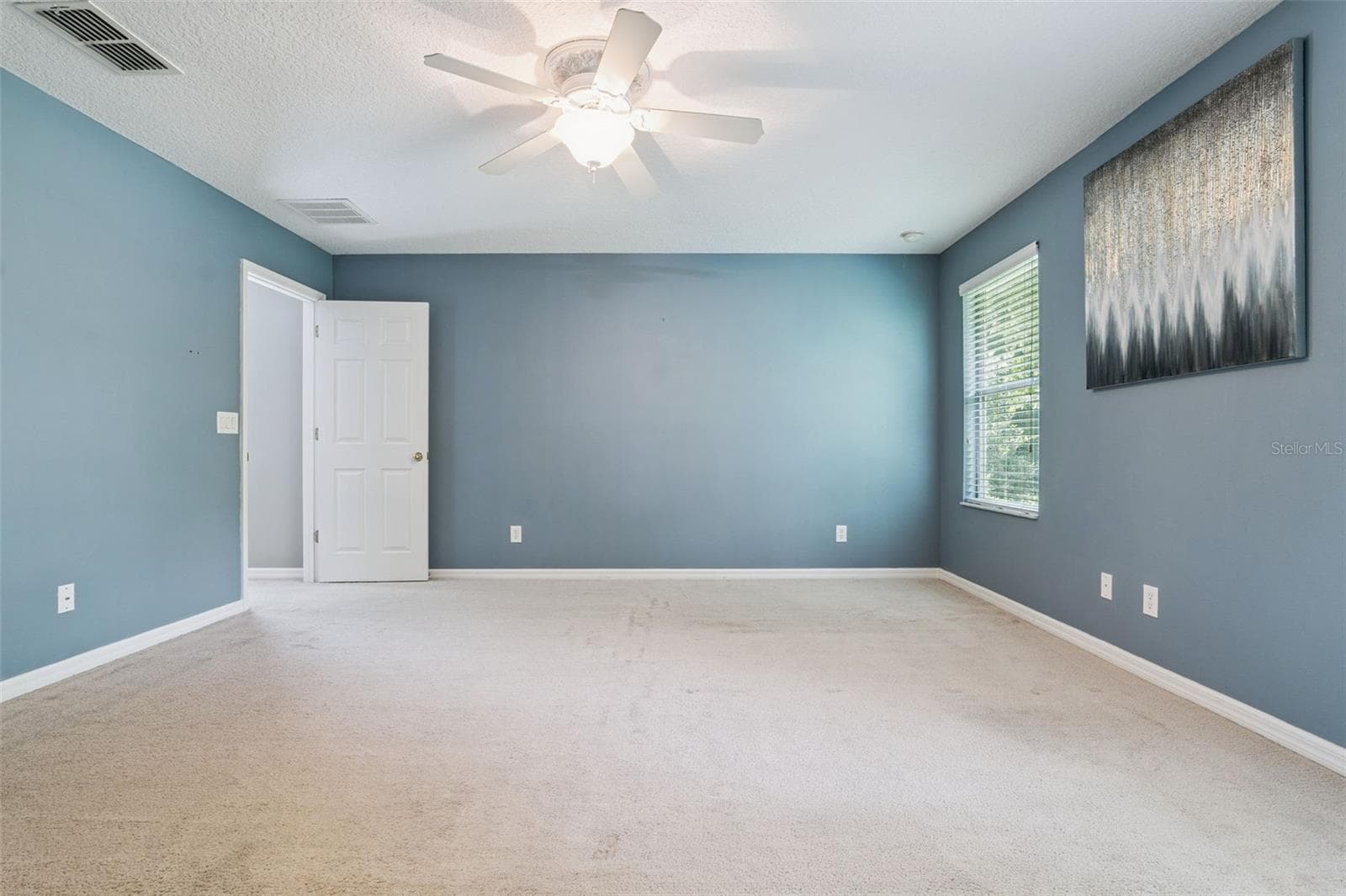 Single Family Residence at 657 PREAKNESS CIR, DELAND, photo 12 of 30