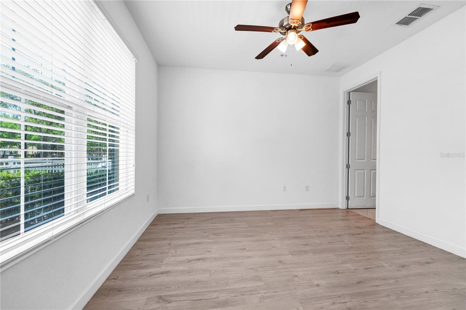 Townhouse at 763 GREYBULL RUN, LAKE MARY, photo 8 of 37