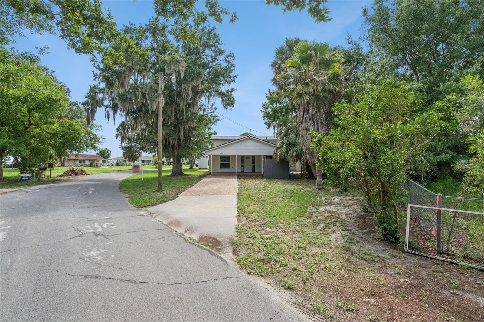 Single Family Residence at 7247 TREASURE ISLAND RD, LEESBURG, photo 28 of 35